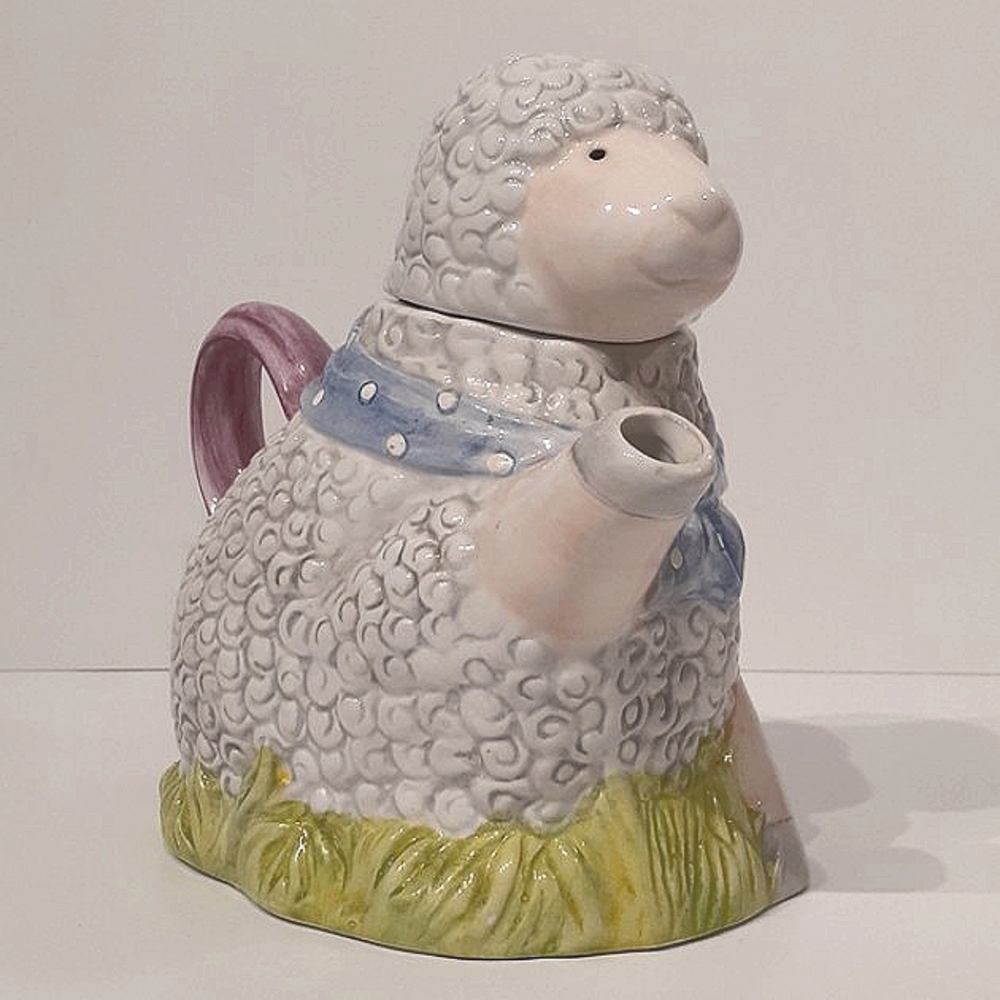 Vintage Sheep Family Teapot